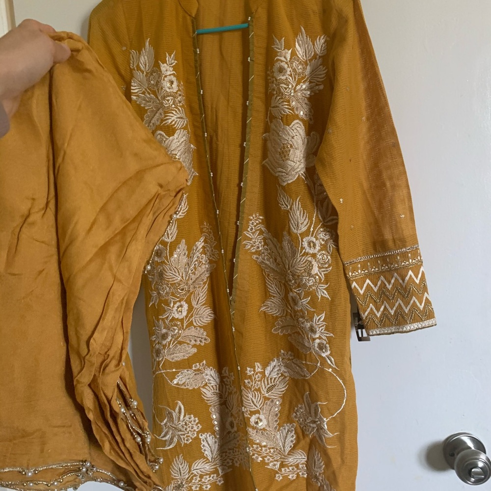 Women’s Indian dress